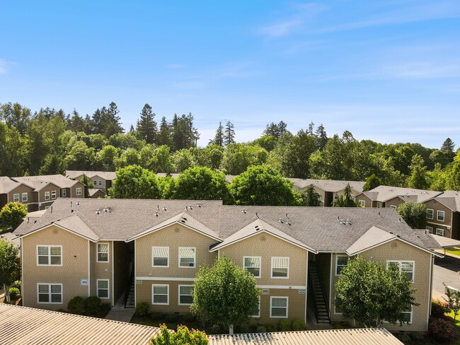 HMCR - Harmony Crossing in Salem, OR - Foto de edificio - Building Photo