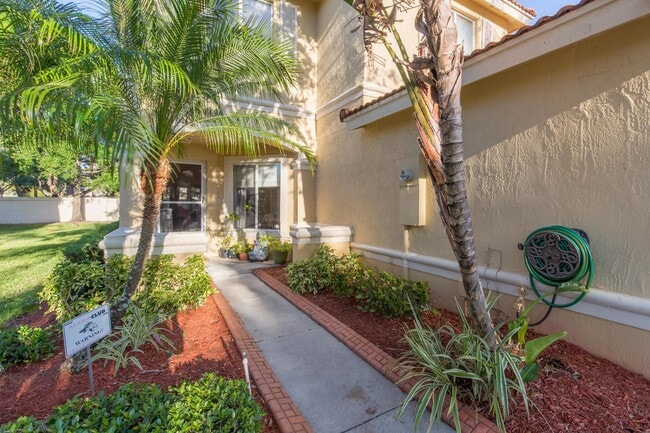 1011 Arezzo Cir in Boynton Beach, FL - Building Photo - Building Photo
