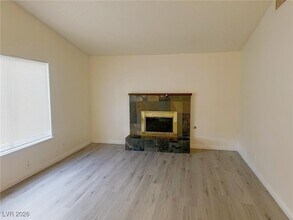 6802 Bonillo Dr in Las Vegas, NV - Building Photo - Building Photo