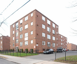 63 Huntington St in Hartford, CT - Building Photo - Building Photo