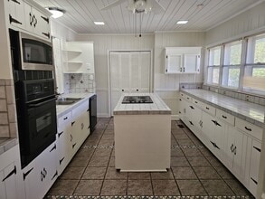 1222 N Ridge Ave in Tifton, GA - Building Photo - Building Photo