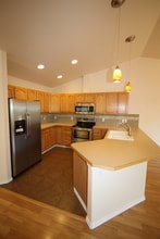 11438 Spyglass Hill Cir in Anchorage, AK - Foto de edificio - Building Photo