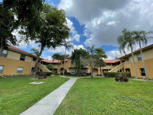 property at 4783 Via Palm Lakes