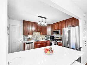 7830 Sprucewood Ave in Woodridge, IL - Building Photo - Building Photo