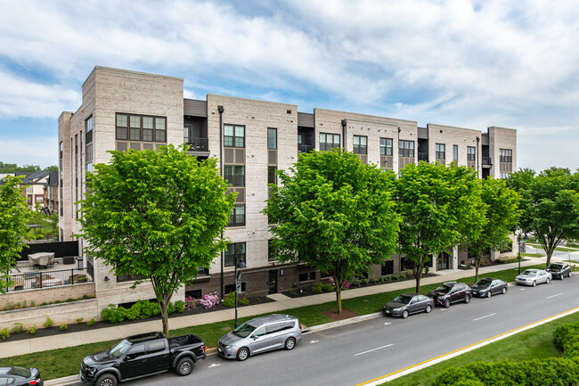 The Flats At Crown in Gaithersburg, MD - Building Photo - Building Photo