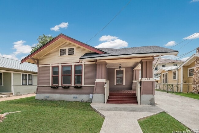 638 Cedar St in San Antonio, TX - Building Photo - Building Photo