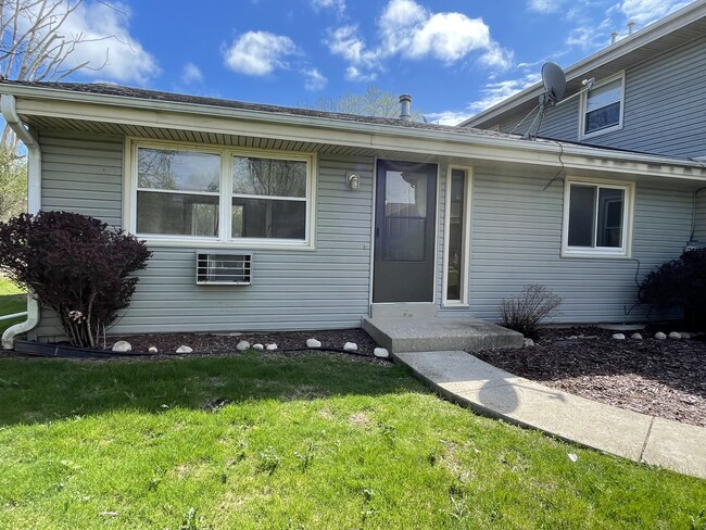 property at 2008 MacArthur Rd