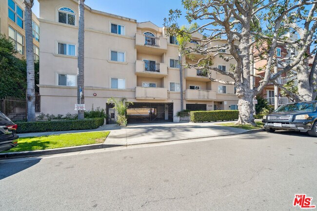 property at 2335 S Bentley Ave