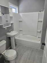 32 Bunker Ave in Brockton, MA - Foto de edificio - Building Photo