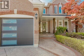 897 Bancroft Dr in Mississauga, ON - Building Photo - Building Photo