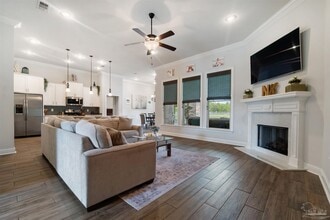 4807 Foxtail Palm Dr in Gulf Breeze, FL - Building Photo - Building Photo