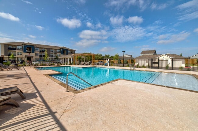 Residences of Stillwater in Georgetown, TX - Building Photo - Building Photo