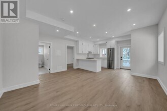 417 Athol St in Whitby, ON - Building Photo - Building Photo