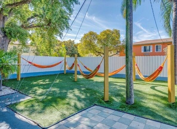 5235 NE 3rd Ct in Miami, FL - Building Photo - Building Photo