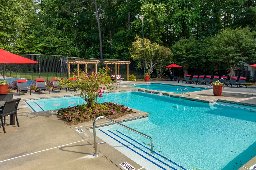 Chapel Creek in Doraville, GA - Foto de edificio