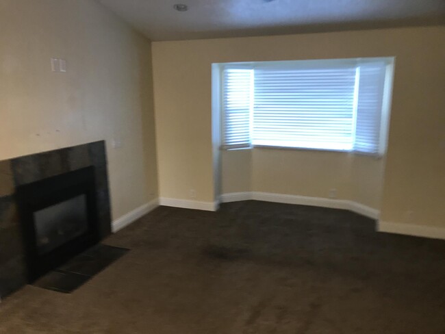 2575 Dry Creek Dr in Riverton, UT - Building Photo - Building Photo