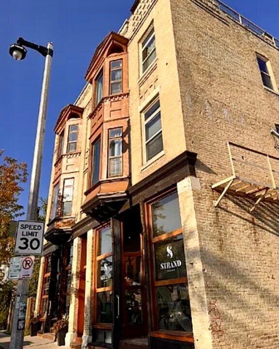 712 S 2nd St, Unit 2 in Milwaukee, WI - Foto de edificio