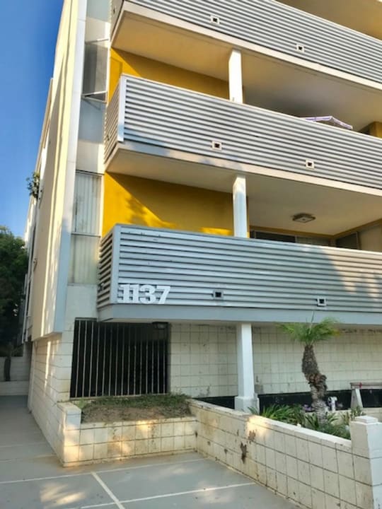1137 11th St in Santa Monica, CA - Building Photo