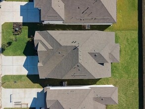 5332 Bella Fiori Vw in Leander, TX - Building Photo - Building Photo