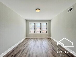 1128 Maple Ave in Evanston, IL - Building Photo - Building Photo