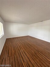 4629 Bayshore Dr in Naples, FL - Building Photo - Building Photo