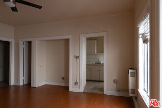 661 Shatto Pl in Los Angeles, CA - Building Photo - Building Photo
