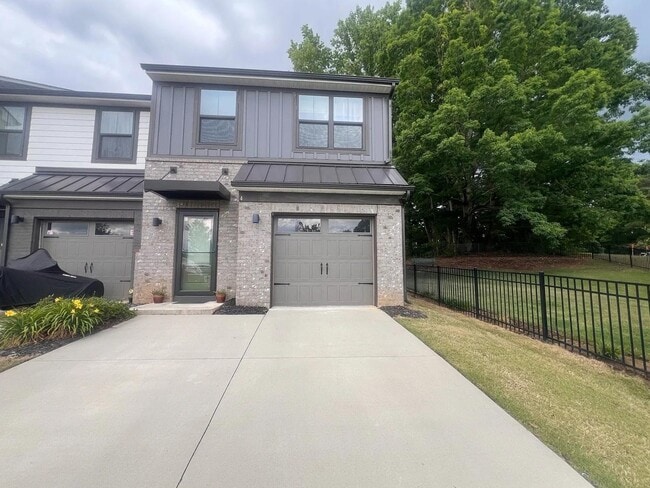 4 Connaught Ct in Mauldin, SC - Building Photo - Building Photo