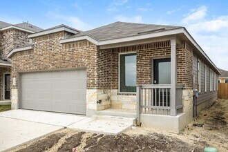 526 Kayden Ct in Marion, TX - Building Photo - Building Photo