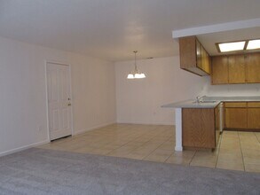 555 Howard Ct in Susanville, CA - Building Photo - Building Photo