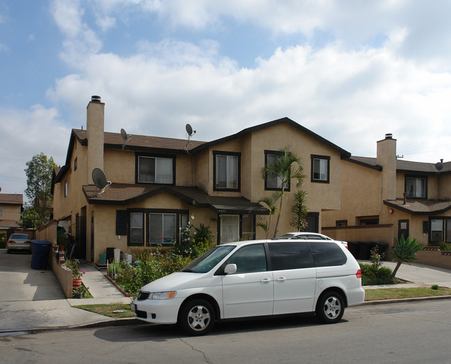 14922 Van Buren St in Midway City, CA - Building Photo - Building Photo