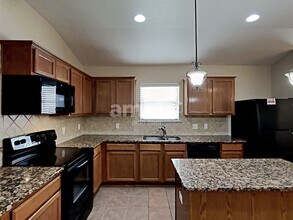 132 Harness Ln in Cibolo, TX - Building Photo - Building Photo