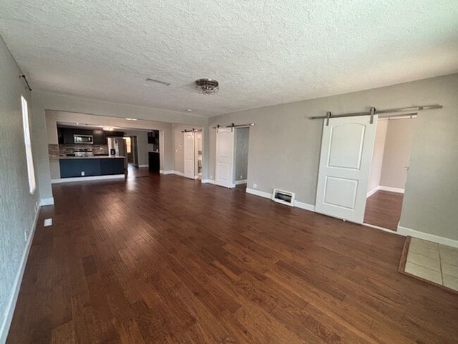 property at 412 E 20th St