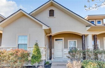 3811 Harvey Rd in College Station, TX - Building Photo - Building Photo