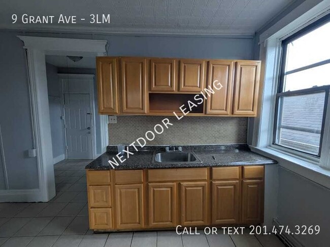 9 Grant Ave
