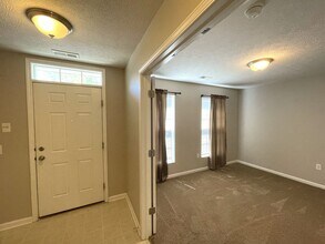 5580 Crystal Falls St in Dublin, OH - Building Photo - Building Photo