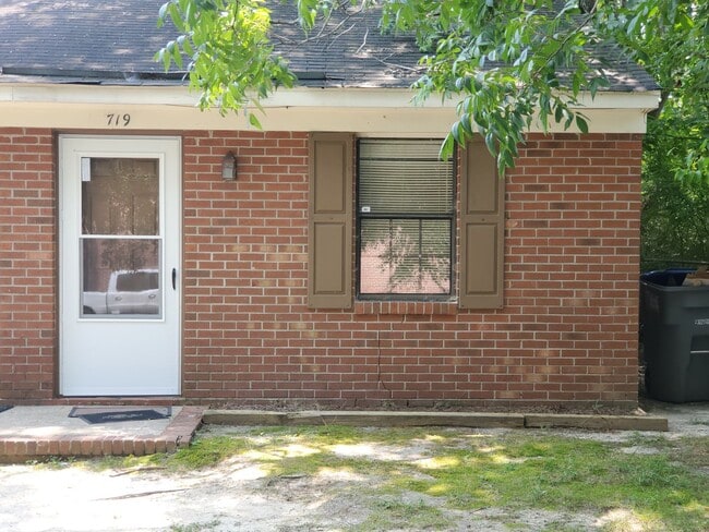 property at 719 Carolina Ave
