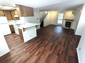 279 E Glenarm St in Pasadena, CA - Building Photo - Building Photo