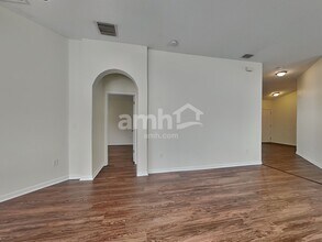 4340 Country Hills Blvd in Plant City, FL - Foto de edificio - Building Photo