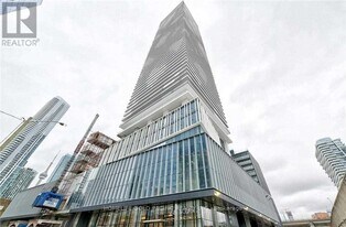 138 Downes St in Toronto, ON - Building Photo