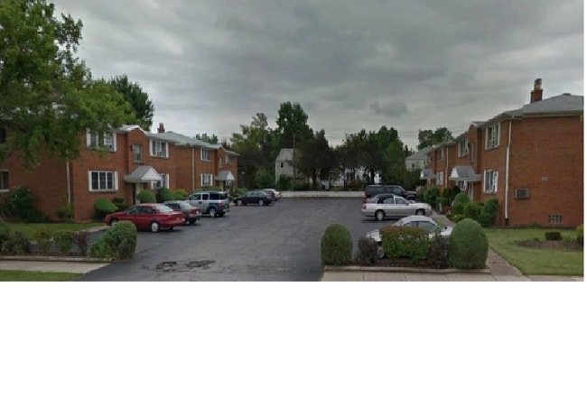 767 Wehrle Dr, Unit 11