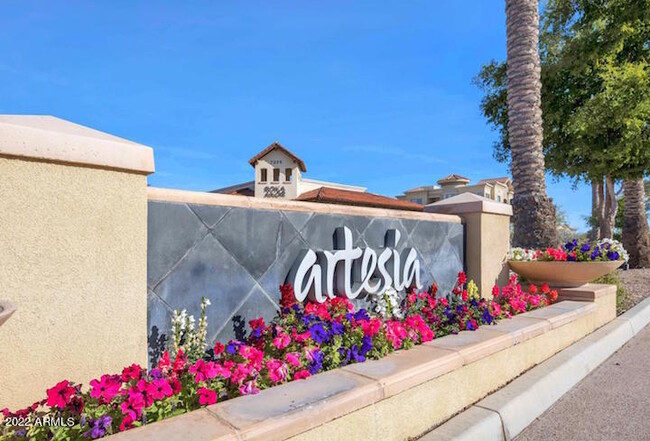 property at 7291 N Scottsdale Rd