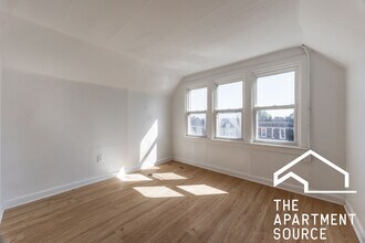 2334 N Ridgeway Ave in Chicago, IL - Building Photo - Building Photo