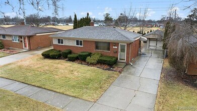 30745 Iroquois Dr in Warren, MI - Building Photo - Building Photo