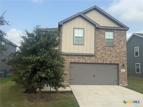 2552 Smokey Cv in Seguin, TX - Building Photo - Building Photo