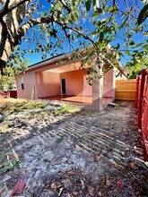 2324 W Palmetto St in Tampa, FL - Building Photo - Building Photo