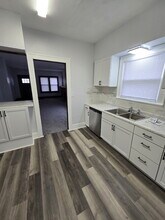 341 N Grove Dr in Wichita, KS - Building Photo - Building Photo