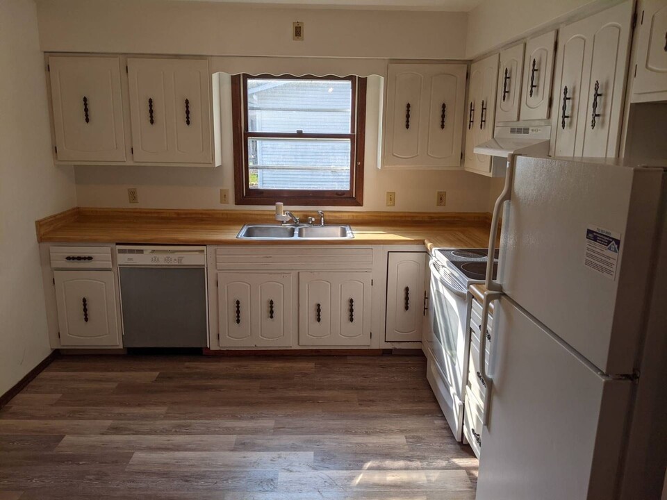 603-605-605 Gilbert St in Wausau, WI - Foto de edificio