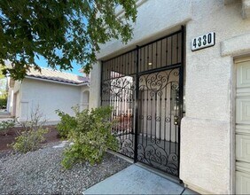 4330 Spruce Grove St in Las Vegas, NV - Building Photo - Building Photo