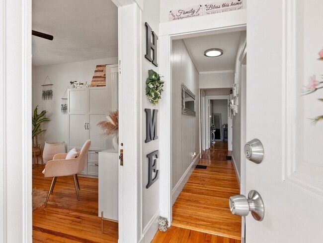 8 Edgemere Rd in Lynn, MA - Building Photo - Building Photo