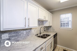 304 Belmont Dr in Edmond, OK - Foto de edificio - Building Photo